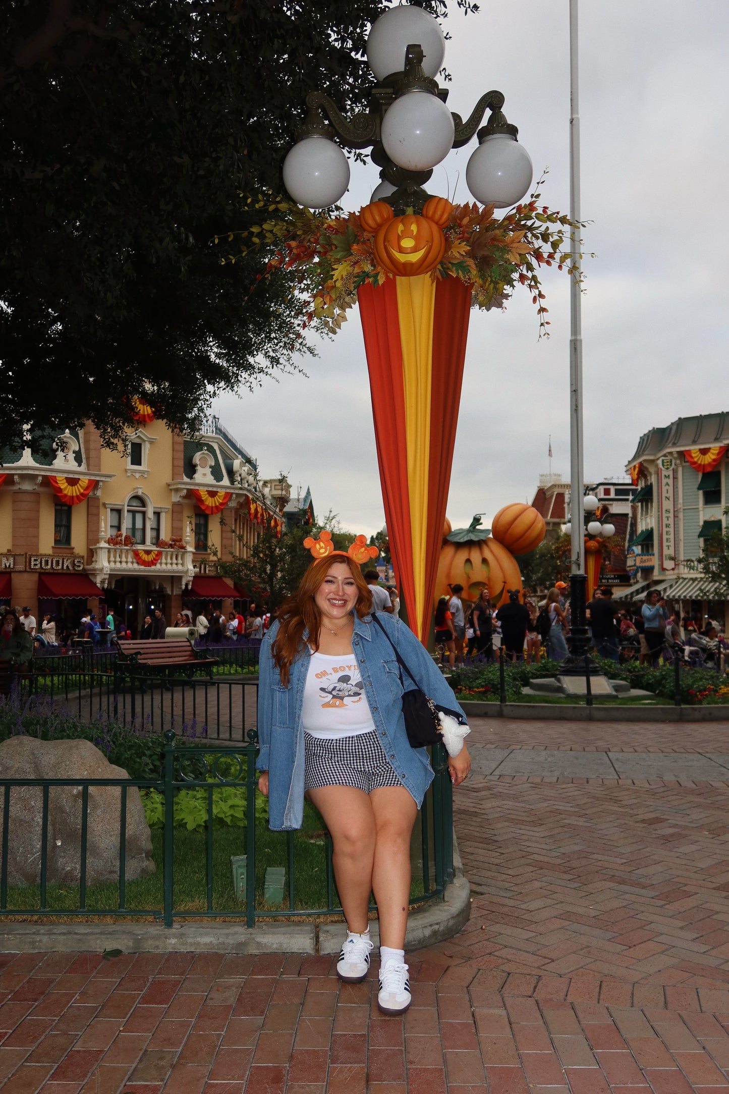 Oh, Boy!! Cropped Tank